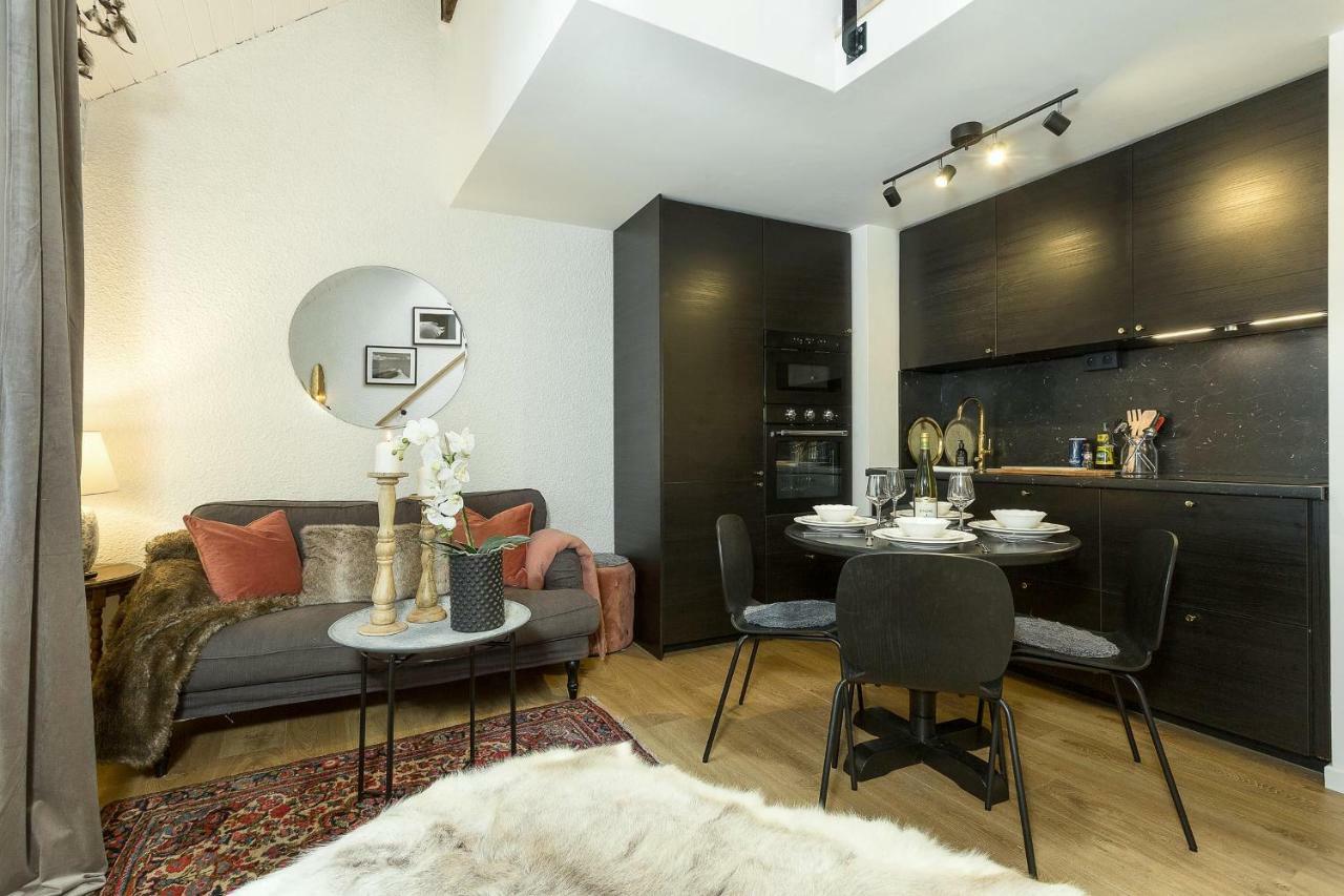 Apartment Midi Loft - A Central Chamonix Mountain Haven Экстерьер фото